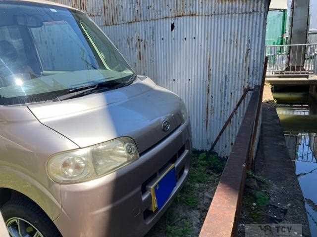 2005 Daihatsu Tanto