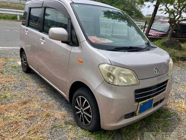 2010 Daihatsu Tant Exe