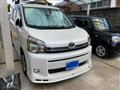 2011 Toyota Voxy
