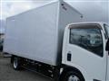 2015 Isuzu Elf Truck