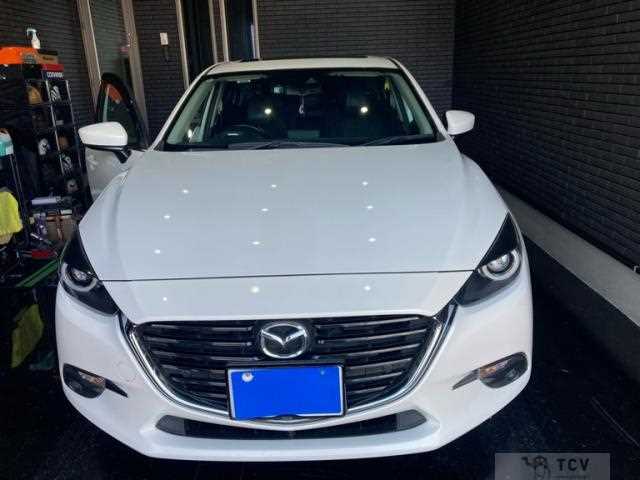 2017 Mazda Axela