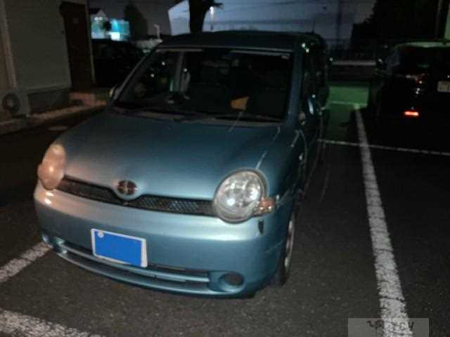 2005 Toyota Sienta