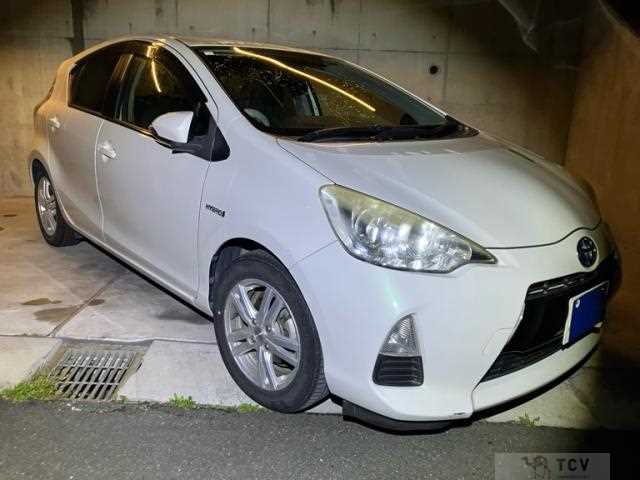 2013 Toyota AQUA