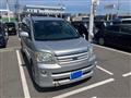 2006 Toyota Noah