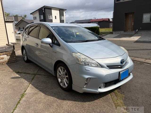 2011 Toyota PRIUS α
