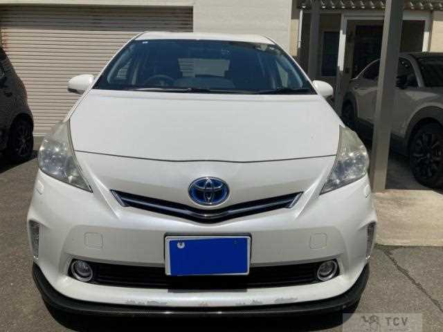 2013 Toyota PRIUS α