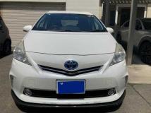 2013 Toyota PRIUS α