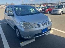 2009 Toyota Raum
