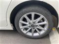 2019 Toyota PRIUS α