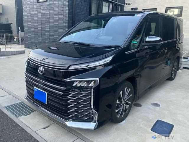 2023 Toyota Voxy