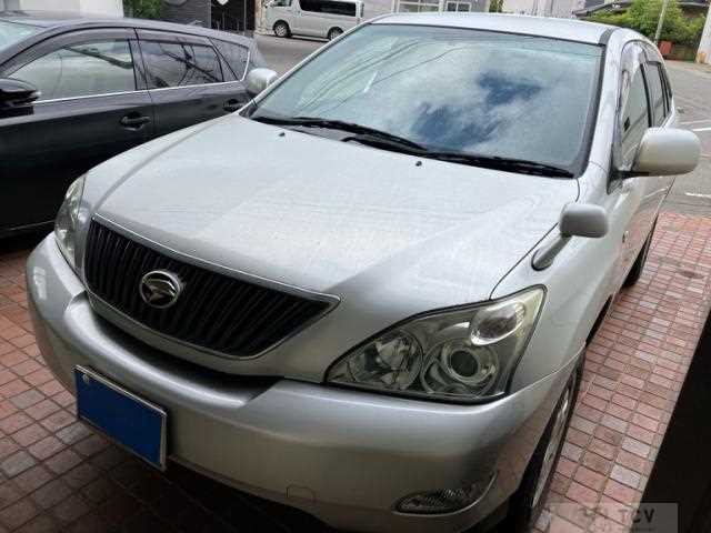 2004 Toyota Harrier