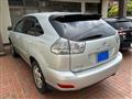 2004 Toyota Harrier