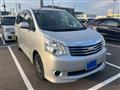 2011 Toyota Noah