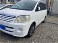 2003 Toyota Noah