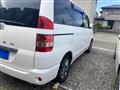 2003 Toyota Noah