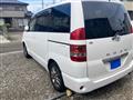 2003 Toyota Noah