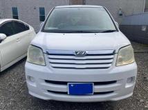 2003 Toyota Noah