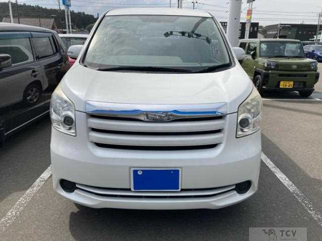 2007 Toyota Noah