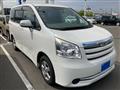 2007 Toyota Noah