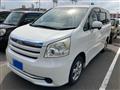 2007 Toyota Noah