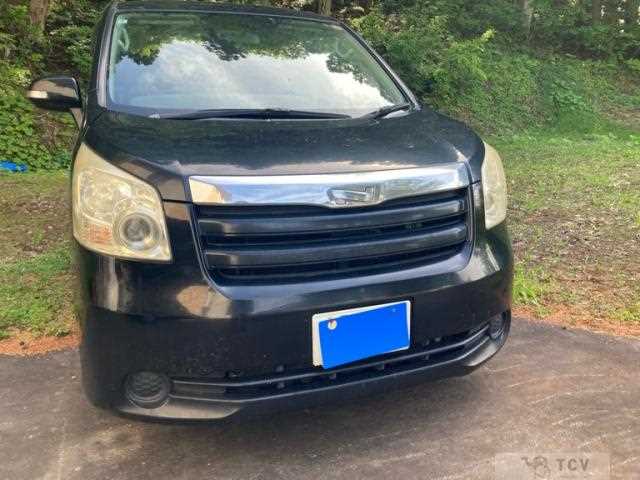 2010 Toyota Noah