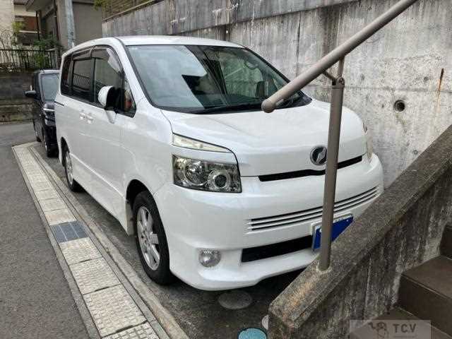 2010 Toyota Voxy