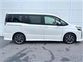 2017 Toyota Voxy