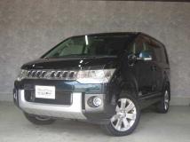 2011 Mitsubishi Delica D5