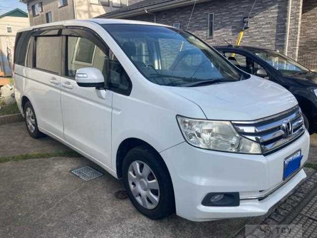 2013 Honda Step WGN