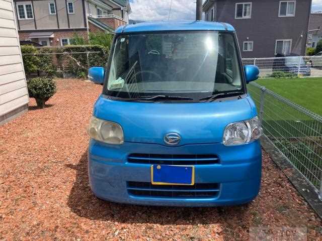 2010 Daihatsu Tanto