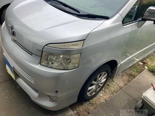 2009 Toyota Voxy