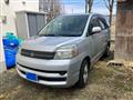 2005 Toyota Voxy