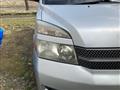 2005 Toyota Voxy
