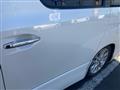 2010 Toyota Vellfire
