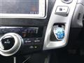 2013 Toyota PRIUS α
