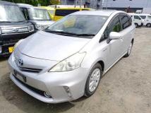 2013 Toyota PRIUS α
