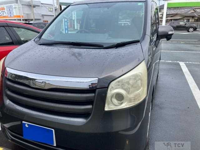 2009 Toyota Noah