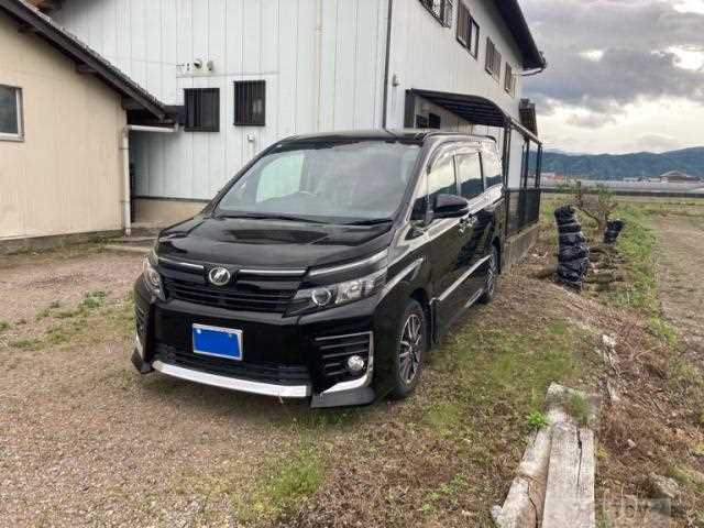 2014 Toyota Voxy