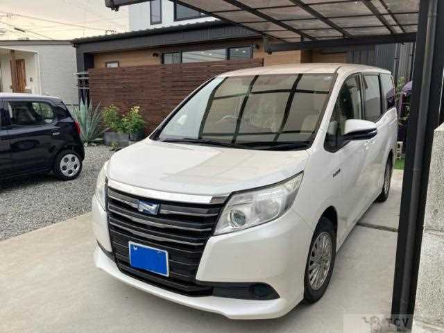 2015 Toyota Noah