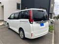 2016 Toyota Noah