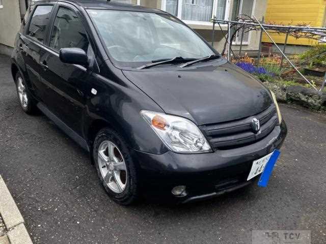 2003 Toyota IST