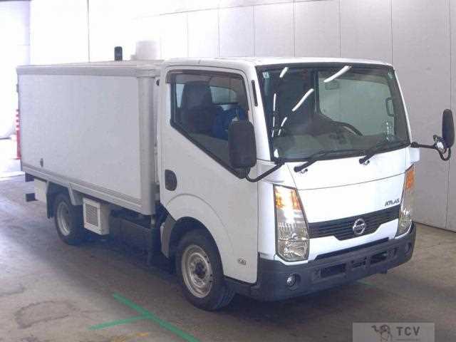 2008 Nissan Atlas
