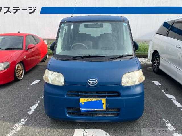 2011 Daihatsu Tanto