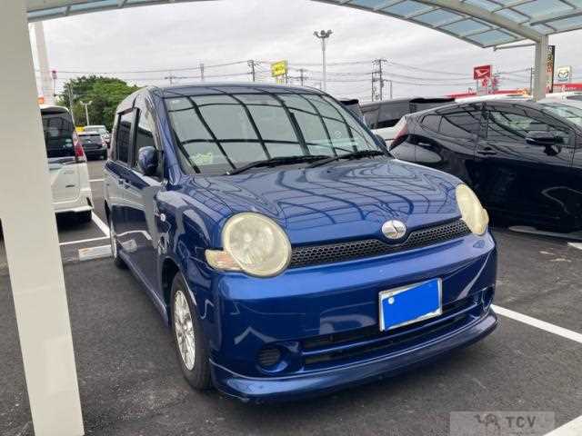 2005 Toyota Sienta