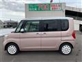 2017 Daihatsu Tanto
