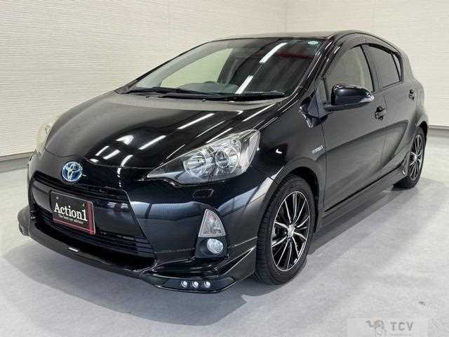 2013 Toyota AQUA