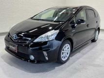 2013 Toyota PRIUS α