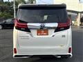 2015 Toyota Alphard Hybrid