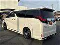 2015 Toyota Alphard Hybrid