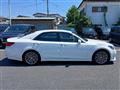 2016 Toyota Crown